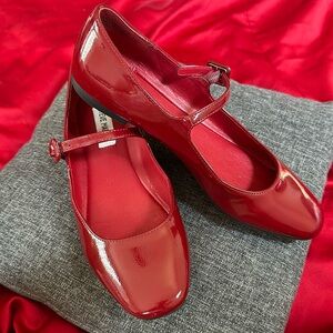 Steve Madden Maple Wine Mary Jane Flat, red, 8
